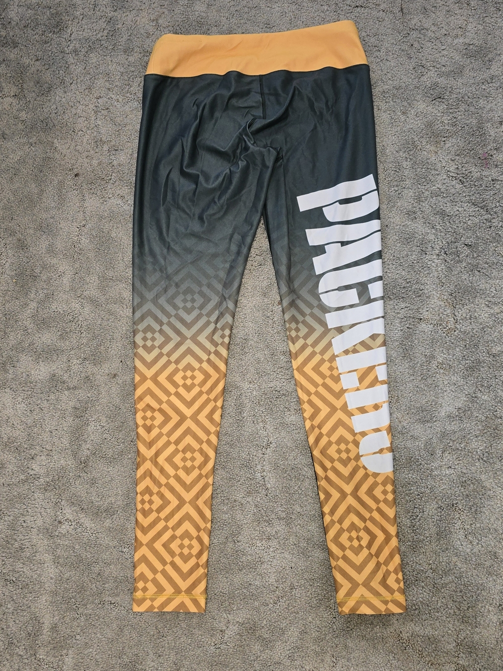 NFL Gradient Green Bay Packers Leggings, Leg Detail, Full Length, This Waistband